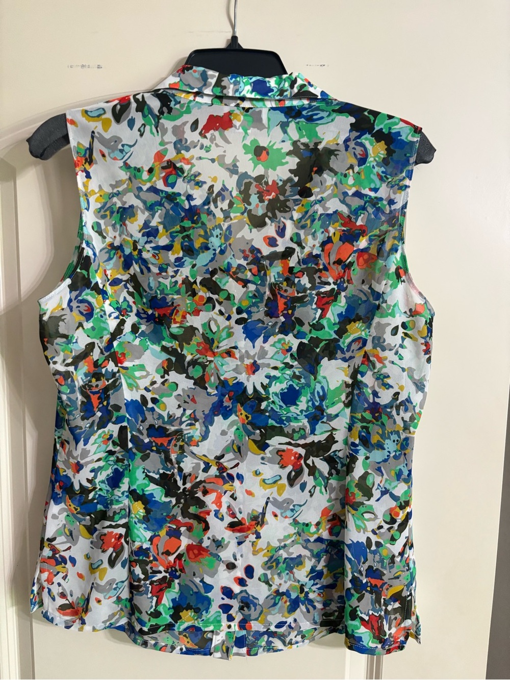 Tahari Multicolor Floral Ruffle Button-Front Blouse - Picture 4 of 4